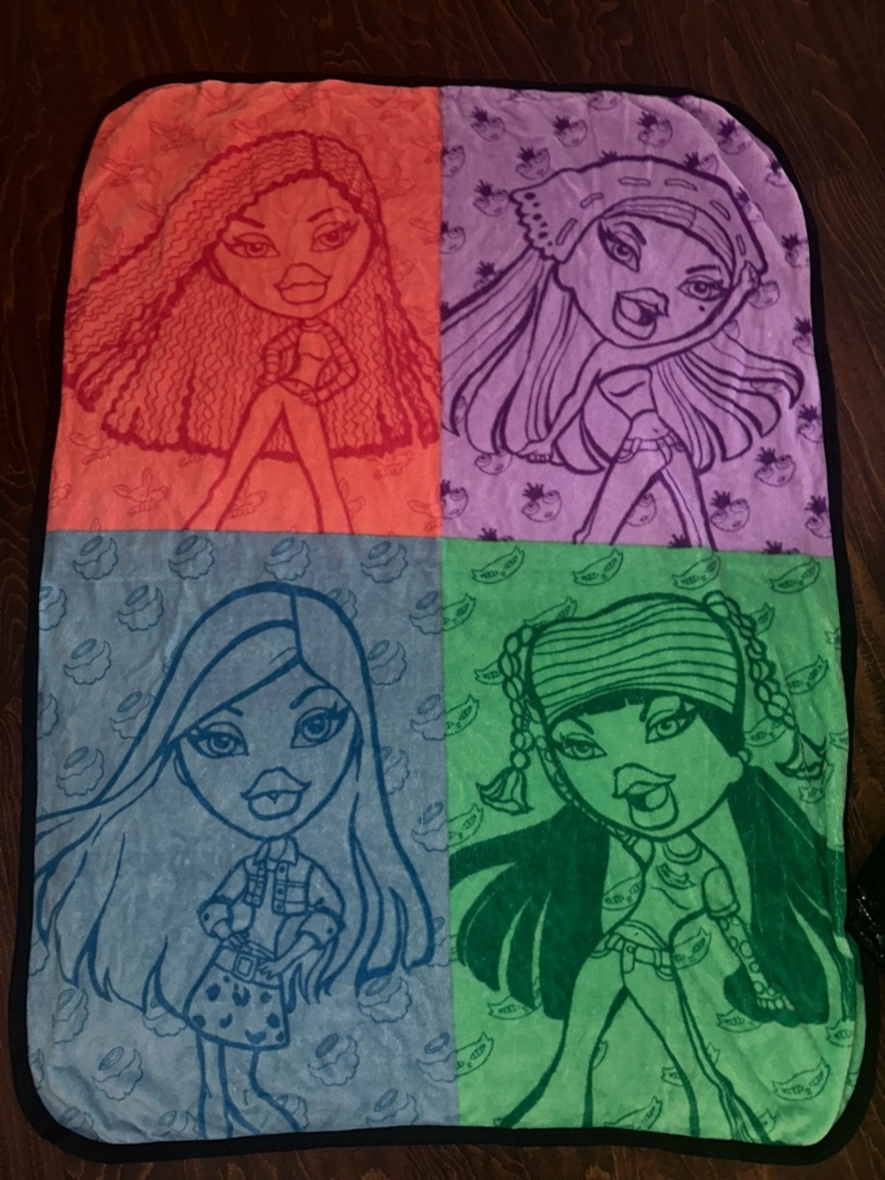 Bratz dolls colorful fleece throw blanket 46X60 core characters